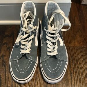 Vans UNISEX blue suede high top men’s 6 women’s 7.5 never worn